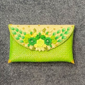 Green Wicker Purse (front)
